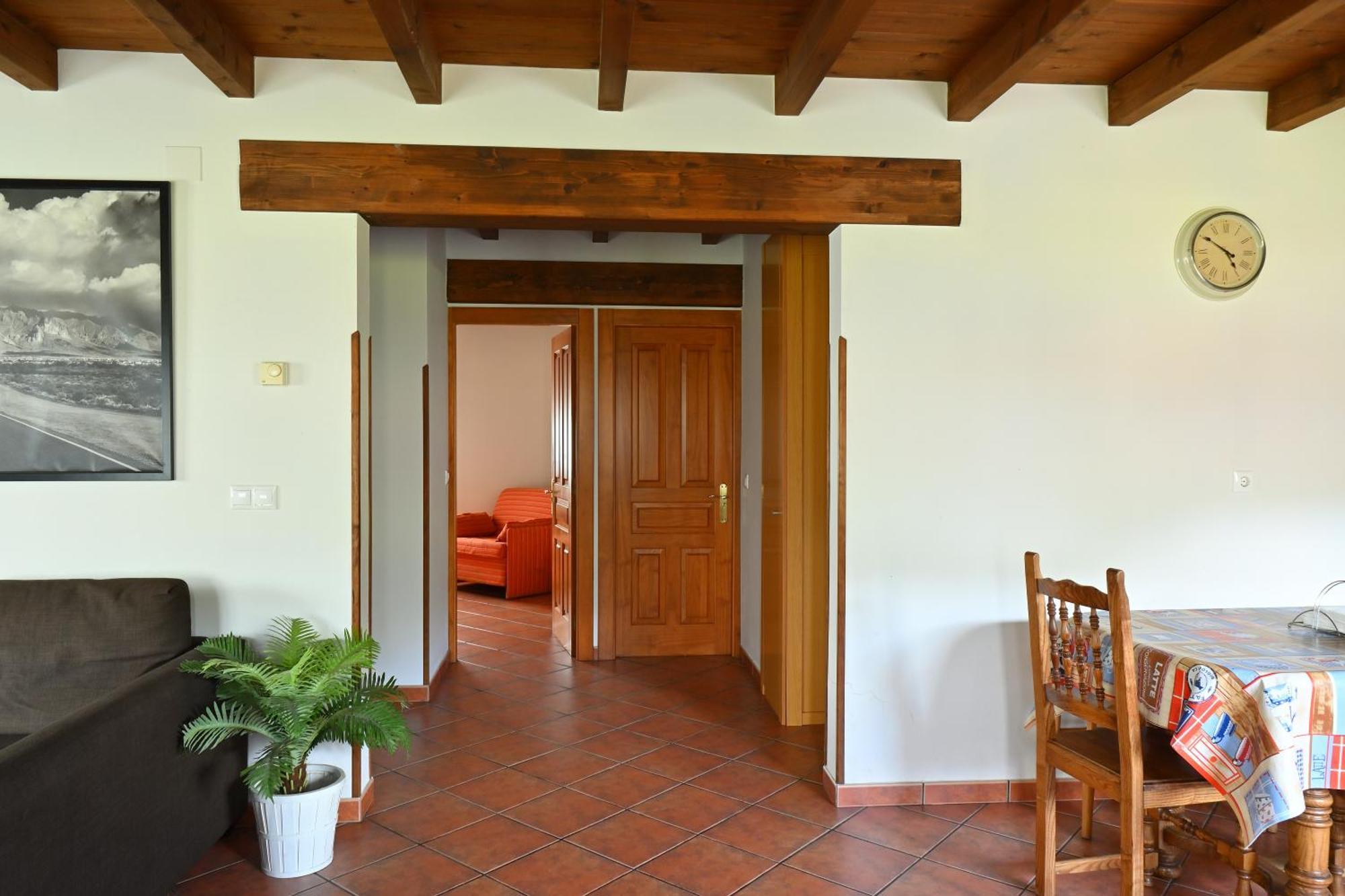 Apartamentos Aires De Avin - Onis Εξωτερικό φωτογραφία