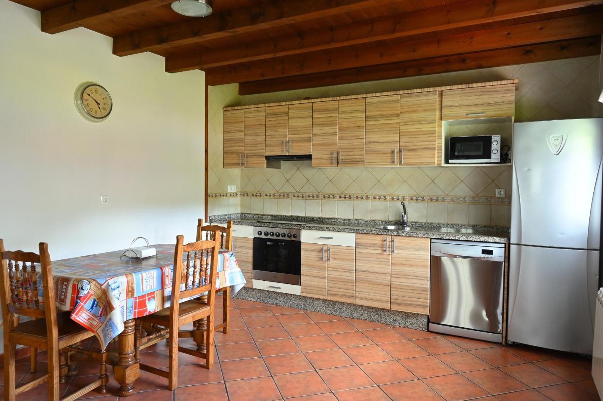 Apartamentos Aires De Avin - Onis Εξωτερικό φωτογραφία